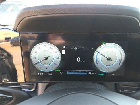 Used 2025 Hyundai Elantra SEL image 26