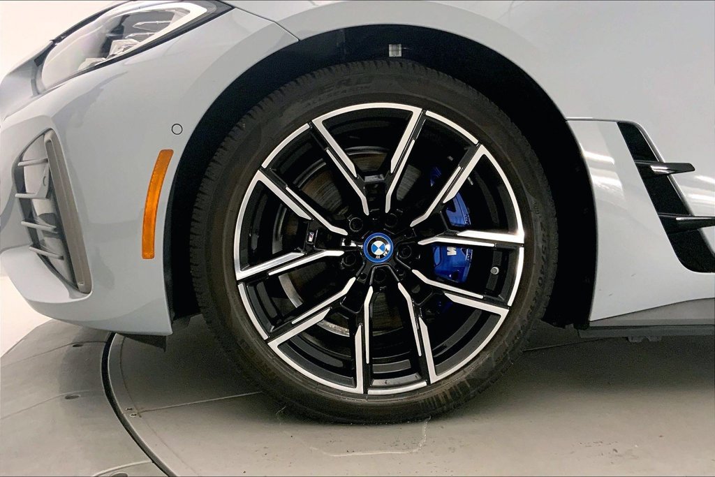 Used 2023 BMW i4 M50 AWD/4WD image 8