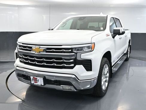 Used 2023 Chevrolet Silverado 1500 LTZ image 13