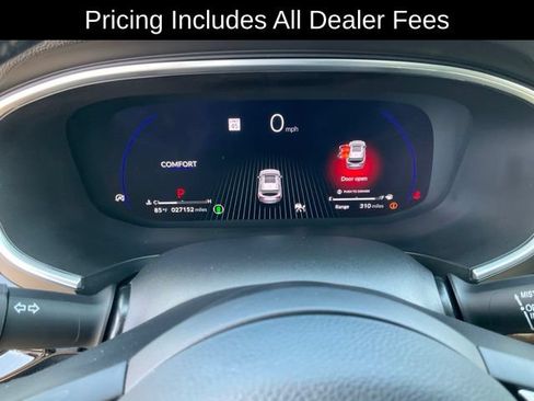 Used 2023 Acura MDX SH-AWD image 11