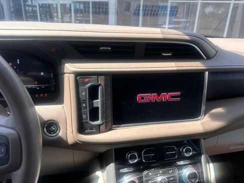 Used 2023 GMC Yukon Denali w/ Denali Reserve Package AWD/4WD image 13