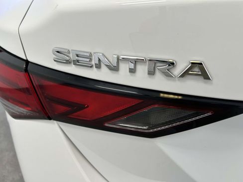 Used 2024 Nissan Sentra SV FWD image 11