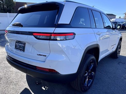 New 2025 Jeep Grand Cherokee Limited w/ Black Appearance Package image 7