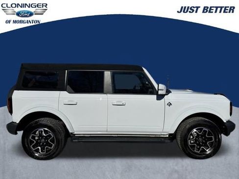 Used 2023 Ford Bronco Outer Banks image 9