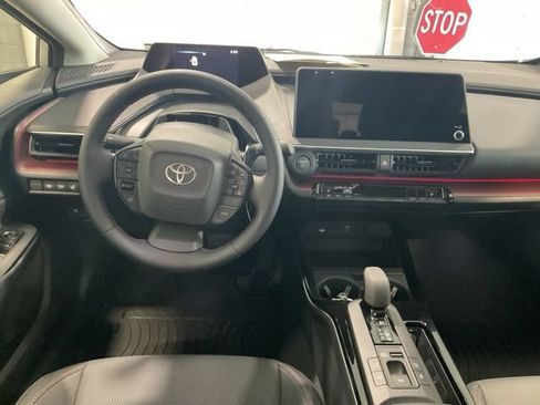 New 2026 Toyota Prius Plug-In Hybrid FWD image 12