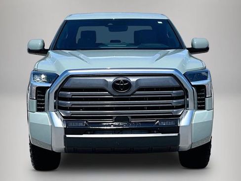 Used 2025 Toyota Tundra Limited AWD/4WD image 3