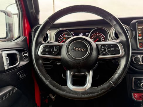 Used 2020 Jeep Gladiator Rubicon AWD/4WD image 13