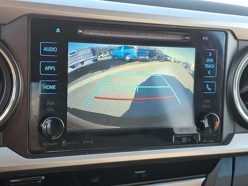 Certified 2017 Toyota Tacoma SR5 image 21