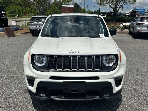 Used 2023 Jeep Renegade Latitude image 8