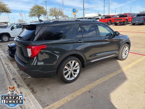 Used 2023 Ford Explorer Platinum w/ Technology Package image 2