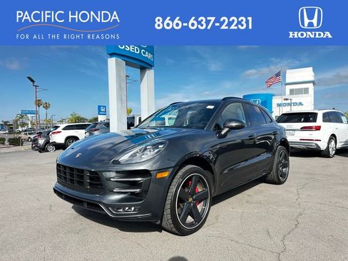 Used 2018 Porsche Macan Turbo AWD/4WD image 1