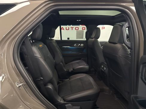 New 2026 Ford Explorer Tremor w/ Tremor Ultimate Package AWD/4WD image 38