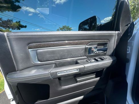 Used 2018 RAM 3500 Laramie Longhorn AWD/4WD image 19