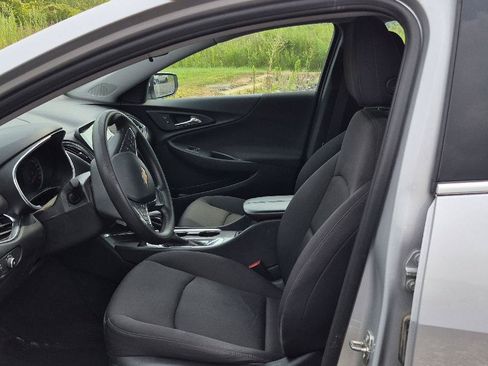 Used 2021 Chevrolet Malibu LT FWD image 5