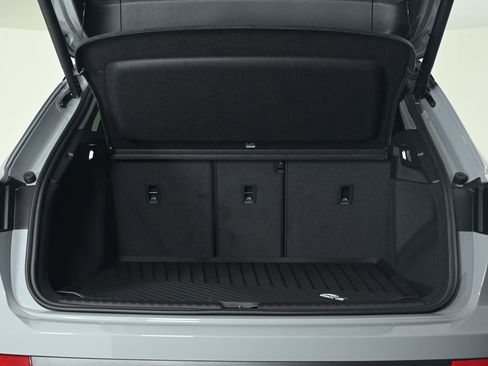 New 2026 Audi Q4 e-tron Premium Plus image 22