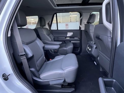 New 2025 Ford Expedition Active image 23