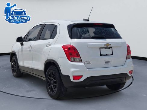 Used 2017 Chevrolet Trax LS FWD image 6