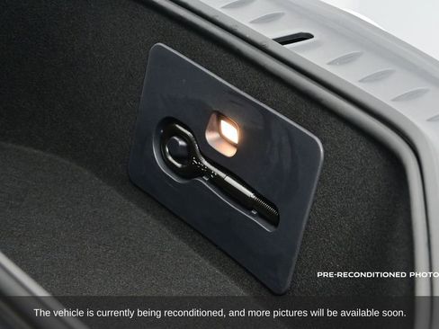 Used 2022 Tesla Model S image 41