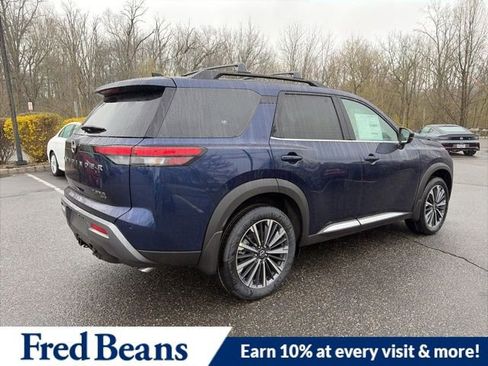 New 2026 Nissan Pathfinder Platinum w/ Cargo Package AWD/4WD image 7