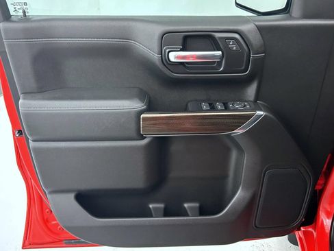 Used 2019 Chevrolet Silverado 1500 RST AWD/4WD image 9