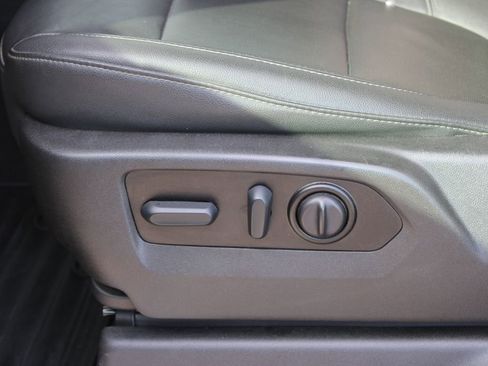 Used 2022 Chevrolet Silverado 2500 LTZ w/ Z71 Off-Road Package image 22