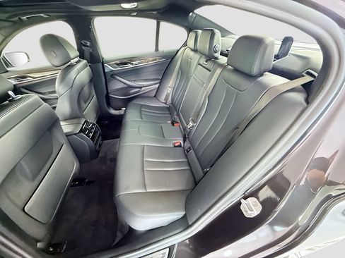 Used 2020 BMW 530e RWD image 21