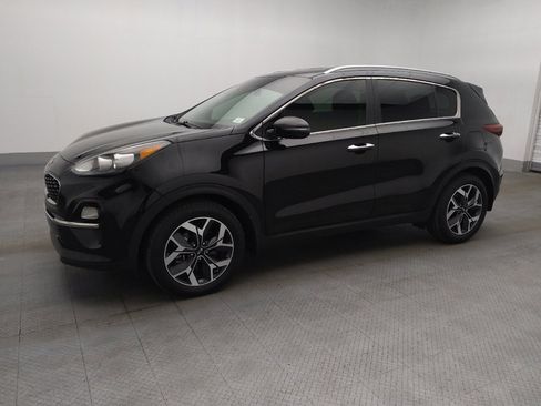 Used 2020 Kia Sportage EX image 2