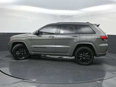 Used 2021 Jeep Grand Cherokee Laredo X RWD image 40