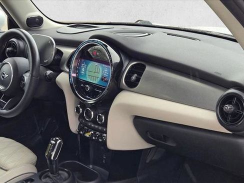 Certified 2023 MINI Cooper SE image 21