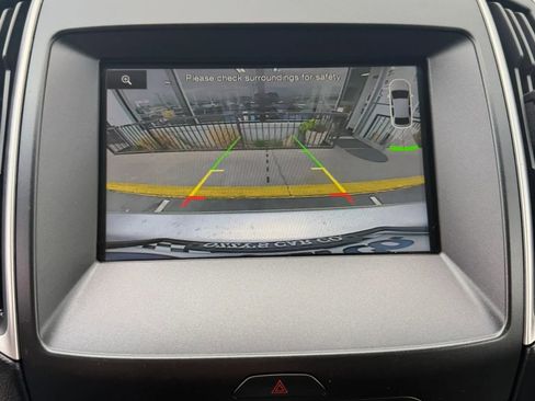 Used 2015 Ford Edge SEL w/ Equipment Group 201A image 23