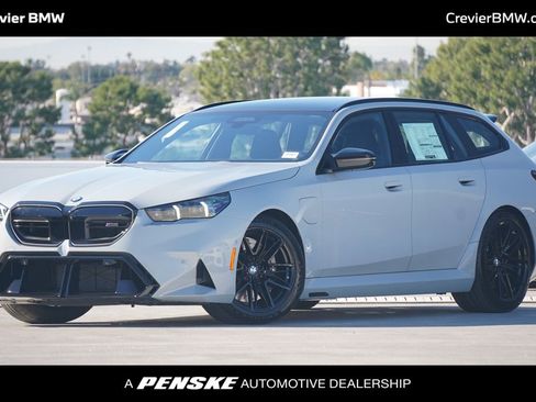 New 2026 BMW M5 Touring image 1