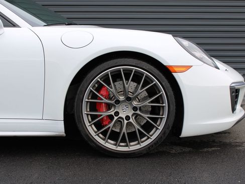 Used 2017 Porsche 911 Targa 4S image 11