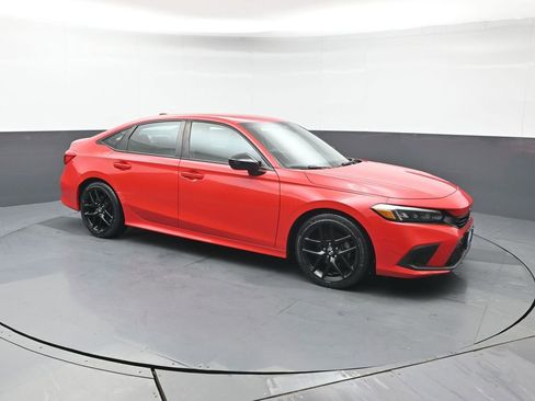 Used 2023 Honda Civic Sport image 8