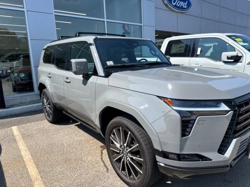 Used 2026 Lexus GX 550 w/ Accessory Package (2T) AWD/4WD image 1