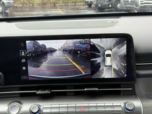 Used 2024 Hyundai Kona Limited image 16