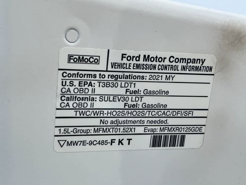 Used 2021 Ford Escape SE image 29