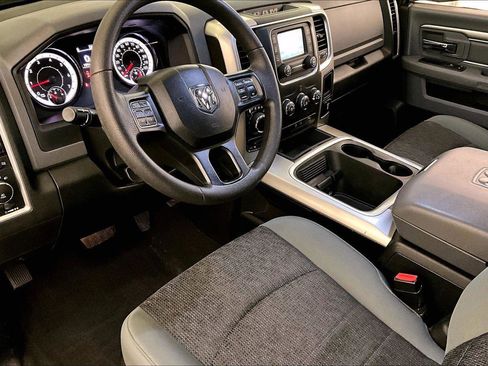 Used 2019 RAM 1500 Classic Warlock image 12