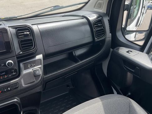 Used 2023 RAM ProMaster 2500 FWD image 26