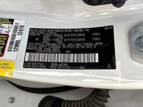 Used 2022 Toyota Sequoia SR5 image 36