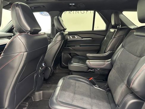 Certified 2025 Ford Explorer ST image 18