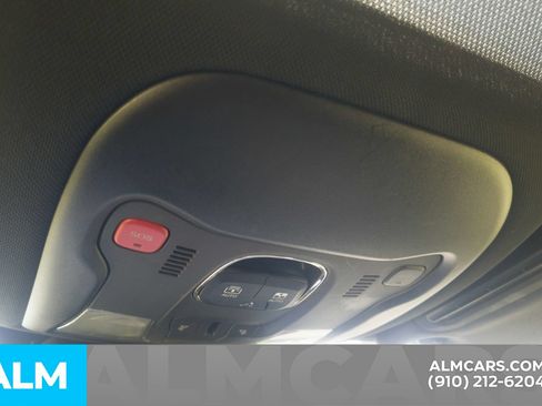 Used 2022 Jeep Renegade Altitude w/ Sun/Sound Group AWD/4WD image 30