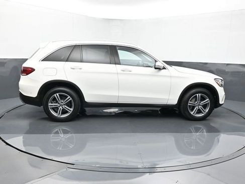 Used 2022 Mercedes-Benz GLC 300 image 6
