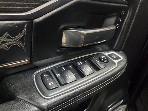 Used 2019 RAM 2500 Limited AWD/4WD image 35