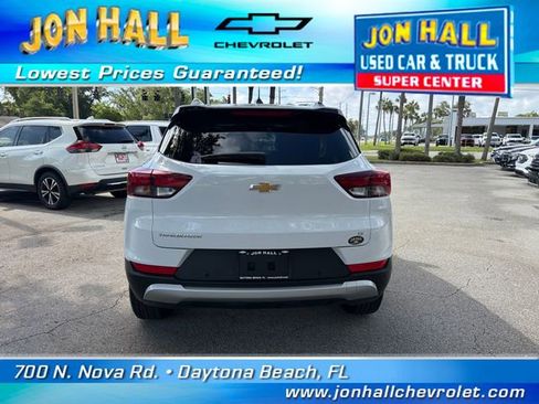 Used 2026 Chevrolet TrailBlazer LT w/ LT Cold Weather Package FWD image 9