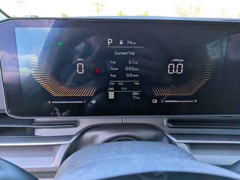 New 2026 Kia Carnival LXS image 33