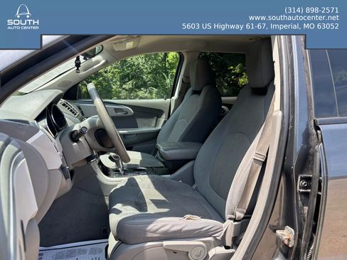 Used 2012 Chevrolet Traverse LS image 14