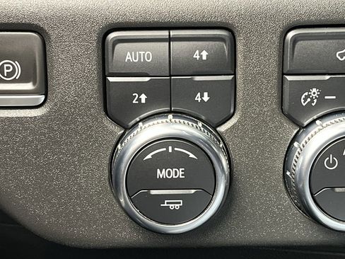 Certified 2022 GMC Sierra 1500 Elevation w/ Preferred Package image 17