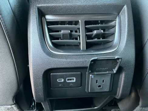 Used 2022 Chevrolet Blazer RS FWD image 23