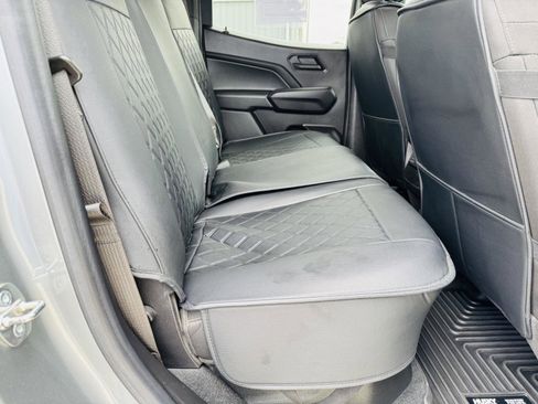 Used 2023 Chevrolet Colorado Trail Boss w/ Technology Package image 29