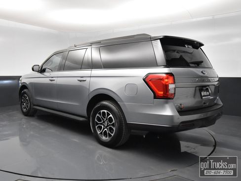 Used 2024 Ford Expedition Max XLT image 5